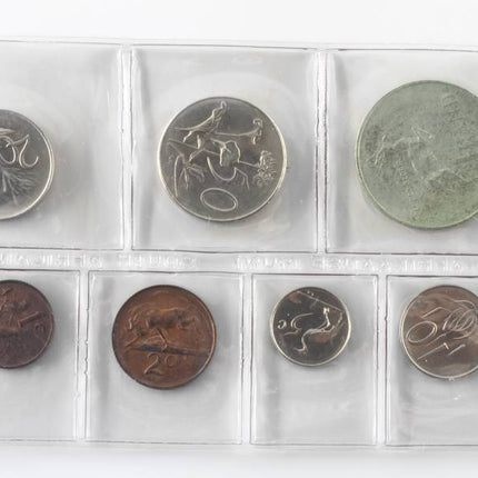 1967 Afrikaans Suid Africa (UNC) Uncirculated Mint Pack Set (Silver R1) * **Mintage ONLY 20,000**