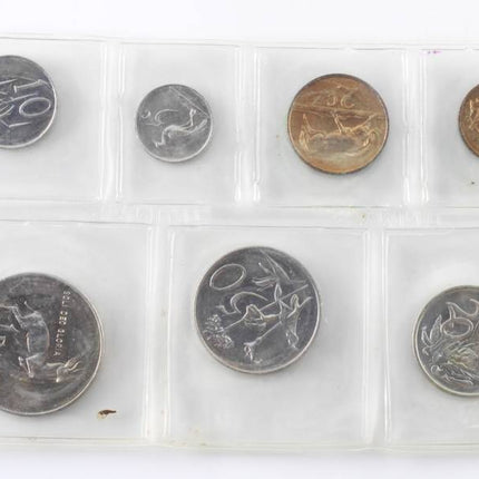 1983 South Africa (UNC) Uncirculated Mint Pack Set  * **Mintage ONLY 13,000**